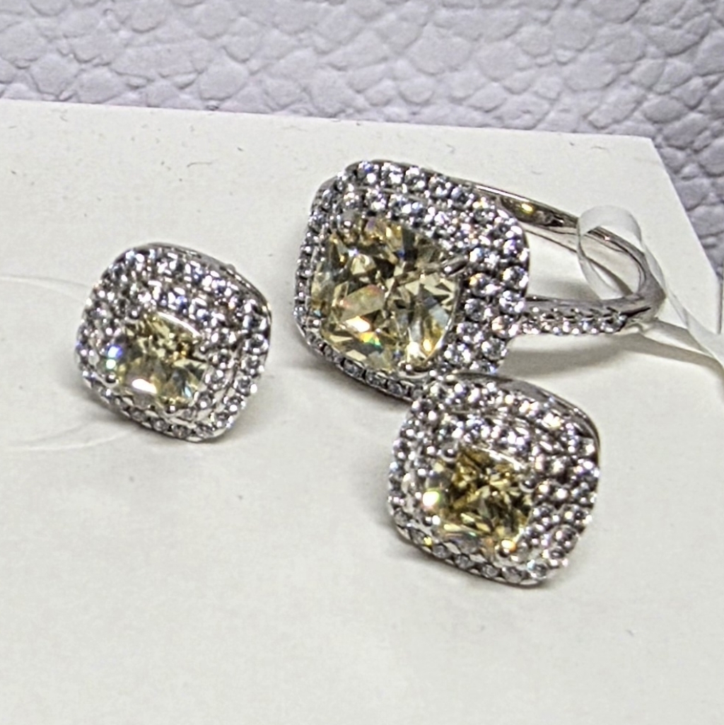 Bella Luce Canary And White Diamond Simulants Silver Ring & Earrings Set Nwt
